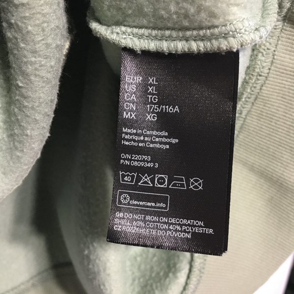 H&M x Disney Sweatshirt Mint Size XL Womens - Picture 11 of 16